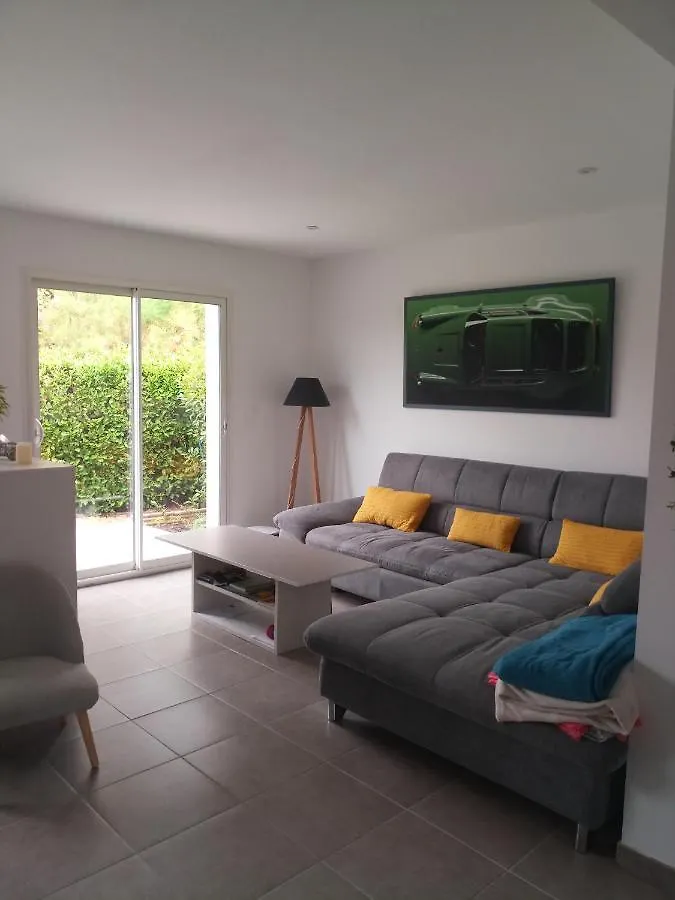 Hébergement de vacances Maison BELIZO, familiale ,calme et reposante. Vernet France